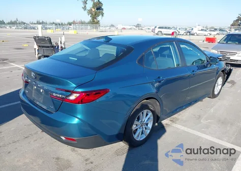 2025 Toyota Camry Le z USA, uszkodzony, nr VIN 4T1DAACK3SU185251